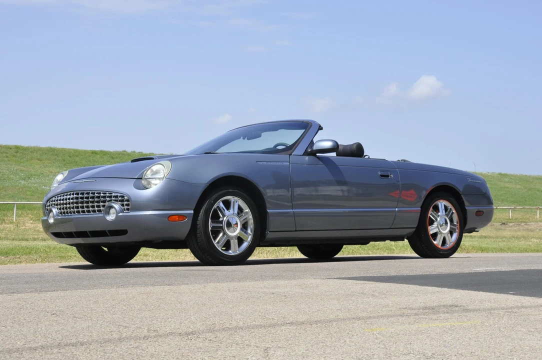 2005 Ford Thunderbird 11th Gen - Image 4 of 31