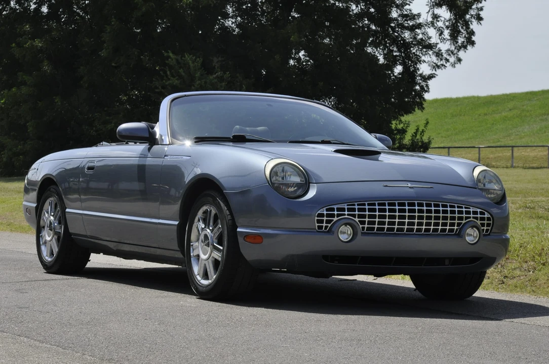 2005 Ford Thunderbird 11th Gen - Image 22 of 31