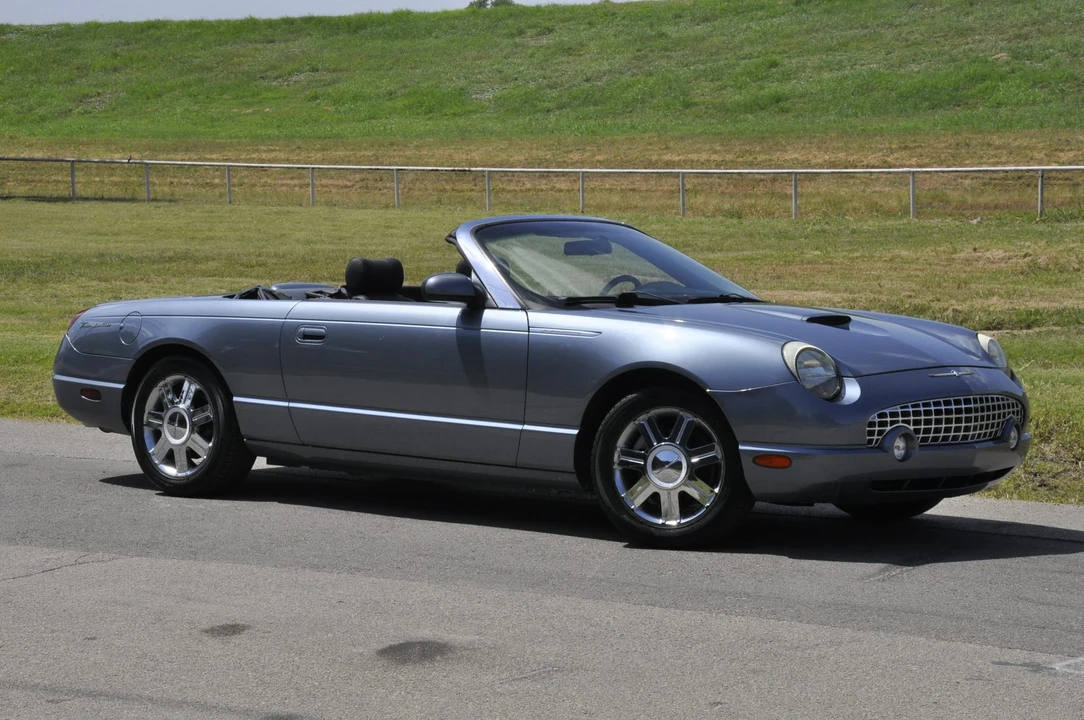 2005 Ford Thunderbird 11th Gen - Image 14 of 31