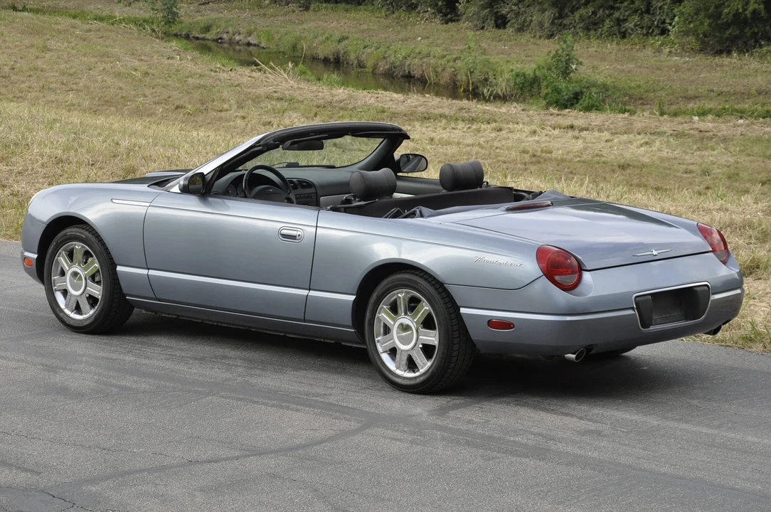 2005 Ford Thunderbird 11th Gen - Image 7 of 31
