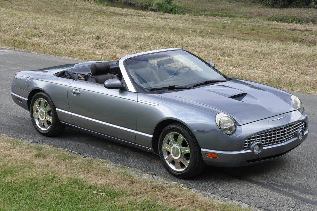 2005 Ford Thunderbird 11th Gen - Image 18 of 31