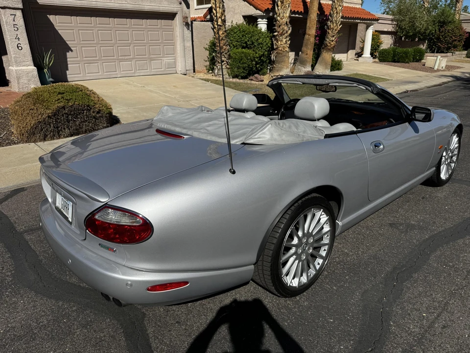 2005 Jaguar X100 XKR - Image 16 of 31