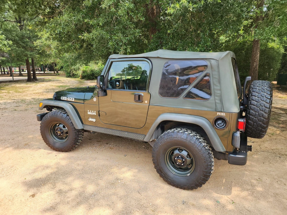 2005 Jeep TJ Wrangler - Image 15 of 31
