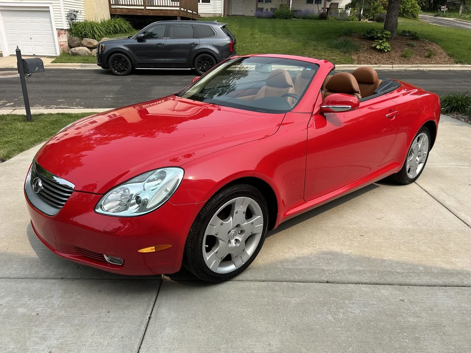 2005 Lexus SC430 - Image 2 of 31