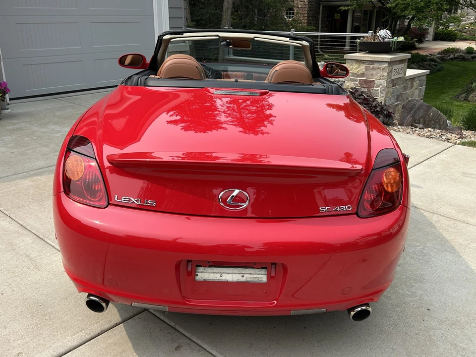 2005 Lexus SC430 - Image 10 of 31