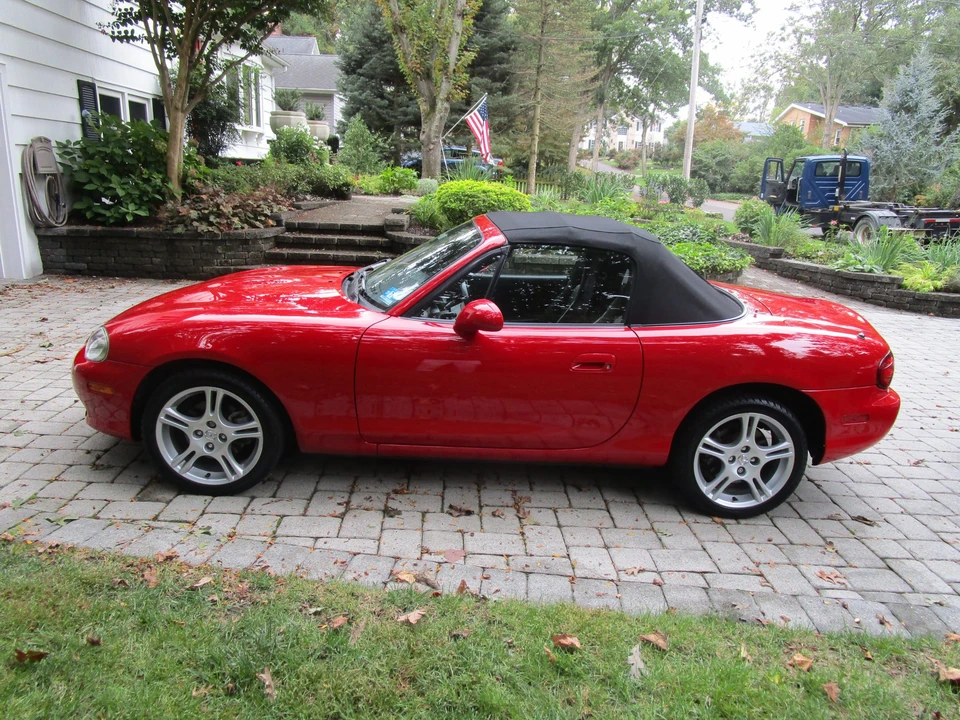 2005 Mazda NB MX-5 Miata - Image 10 of 31