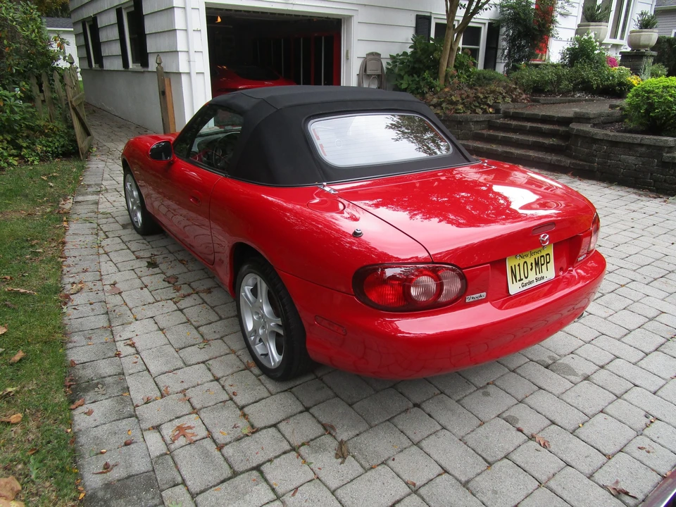 2005 Mazda NB MX-5 Miata - Image 8 of 31
