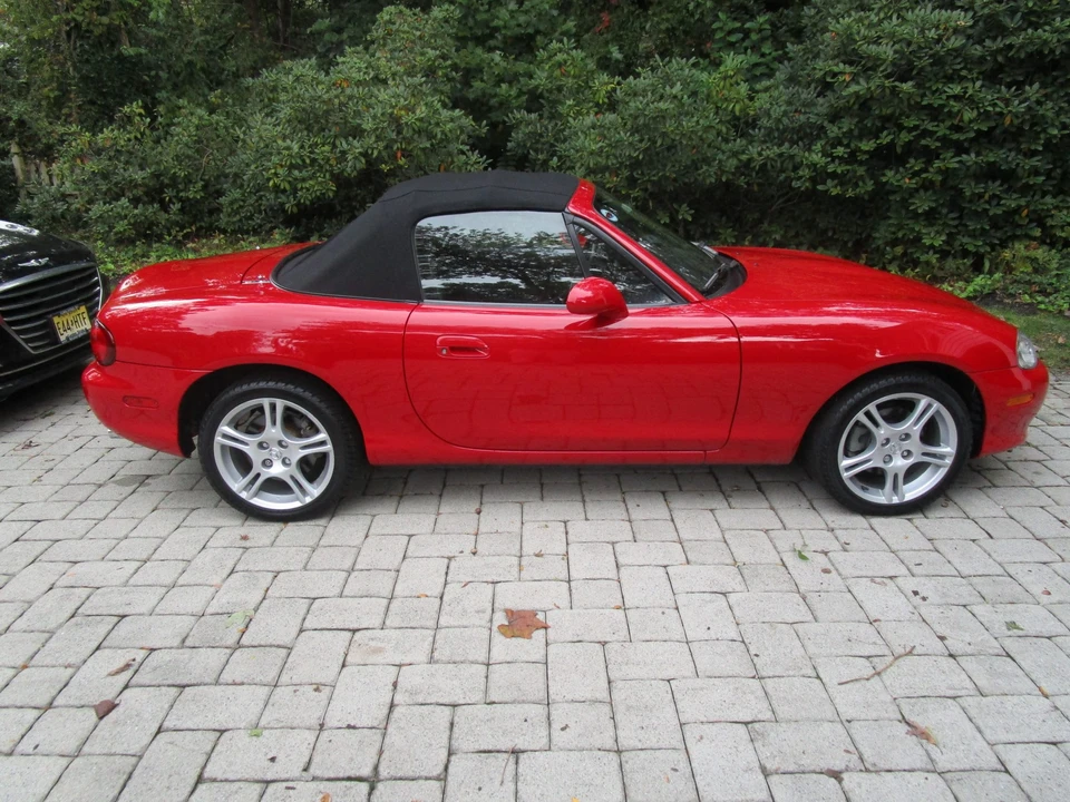 2005 Mazda NB MX-5 Miata - Image 3 of 31