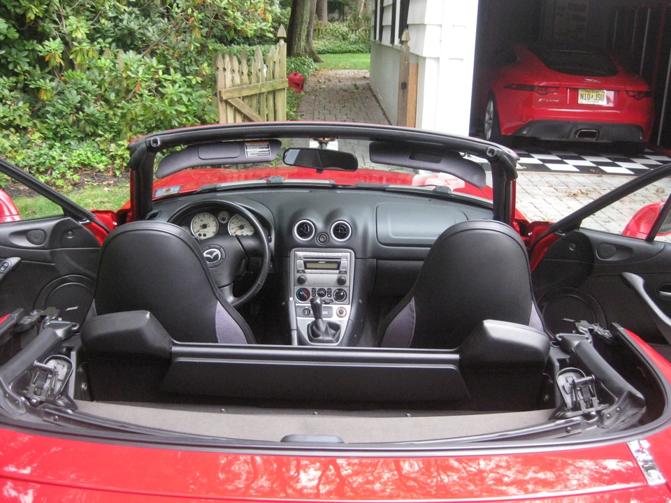2005 Mazda NB MX-5 Miata - Image 20 of 31