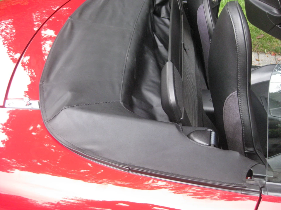 2005 Mazda NB MX-5 Miata - Image 24 of 31