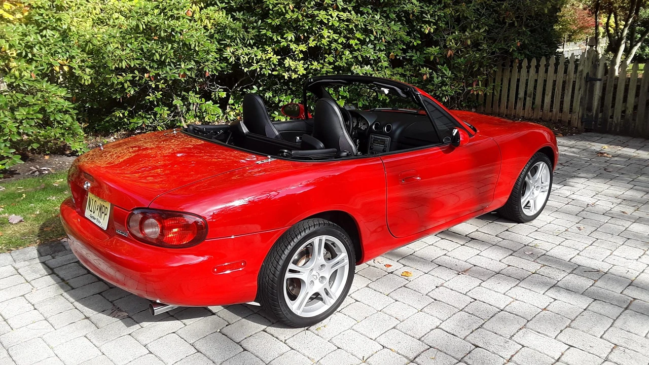 2005 Mazda NB MX-5 Miata - Image 5 of 31