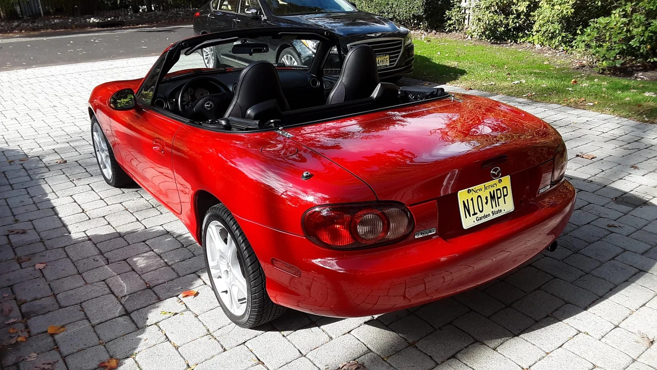 2005 Mazda NB MX-5 Miata - Image 9 of 31