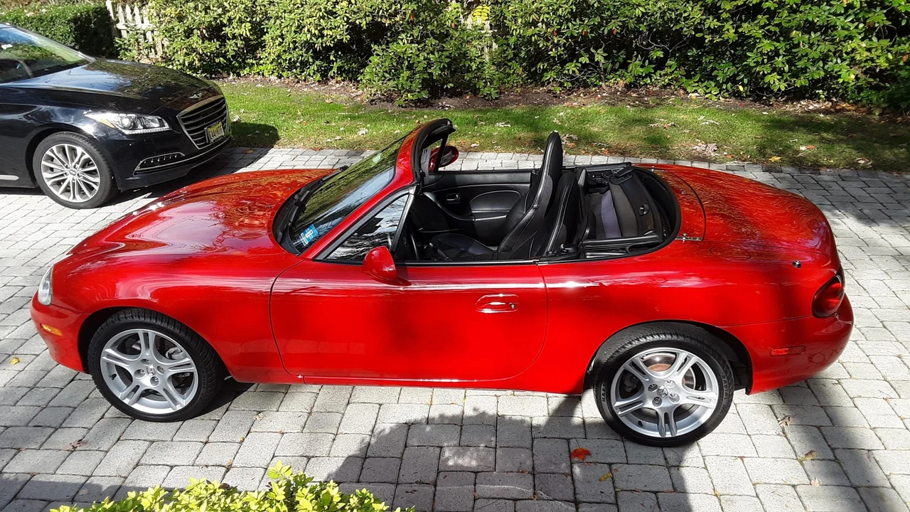 2005 Mazda NB MX-5 Miata - Image 11 of 31