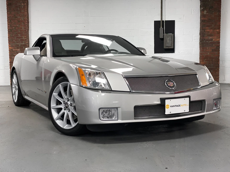 2006 Cadillac XLR-V - Image 13 of 31
