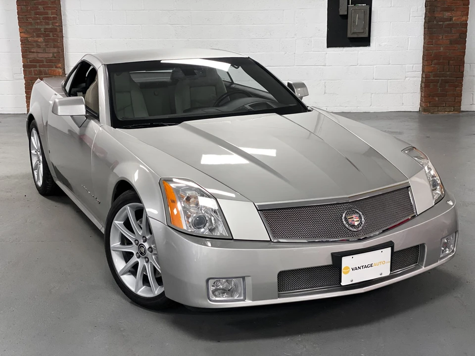 2006 Cadillac XLR-V - Image 14 of 31