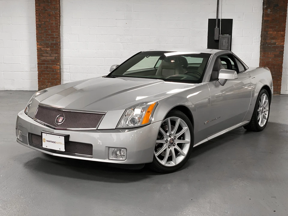 2006 Cadillac XLR-V - Image 3 of 31