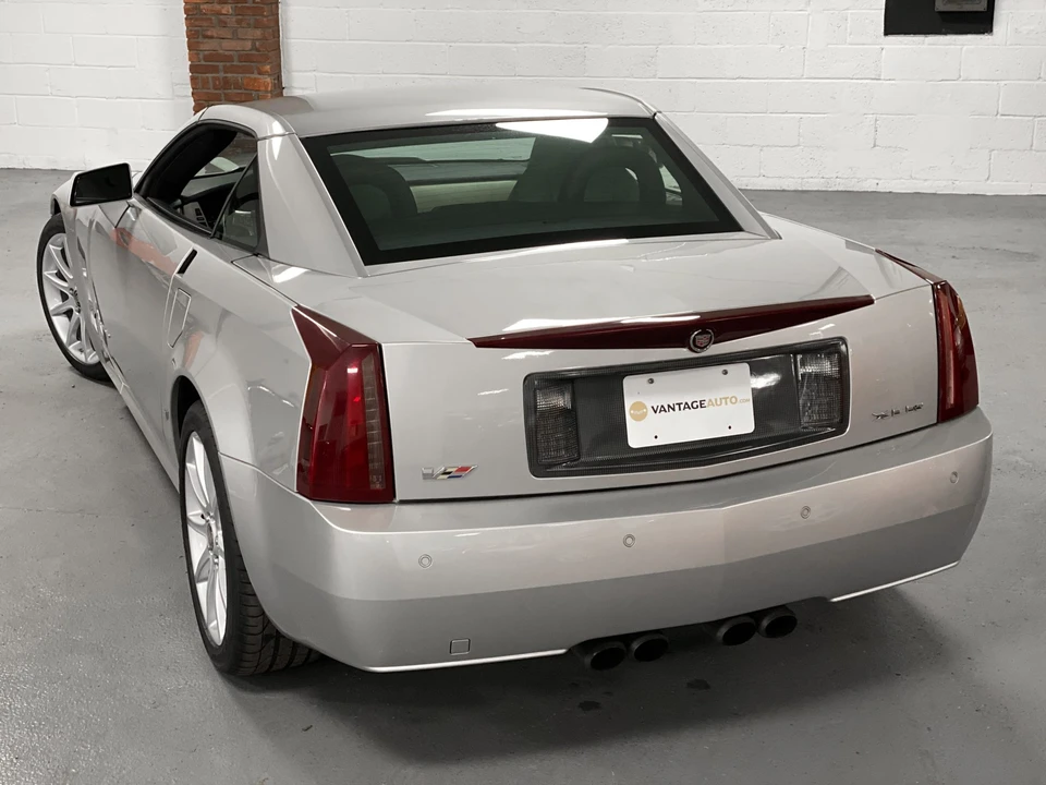 2006 Cadillac XLR-V - Image 6 of 31