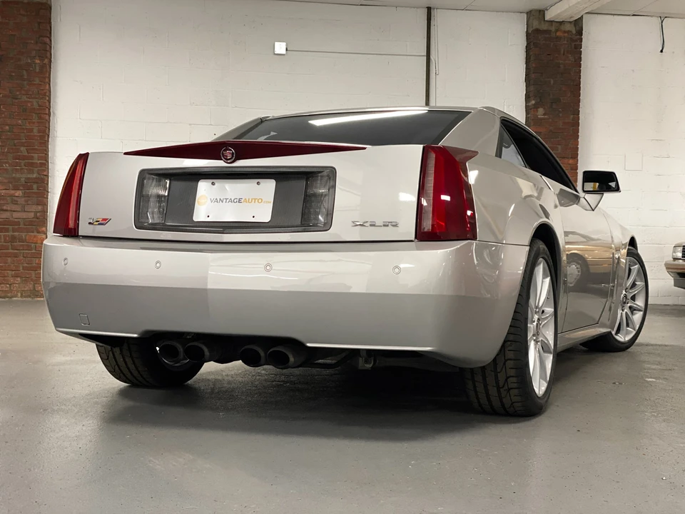 2006 Cadillac XLR-V - Image 10 of 31