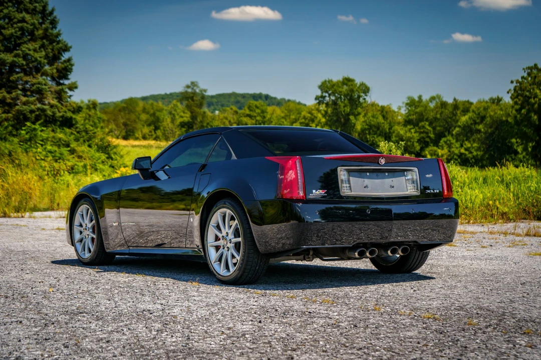2006 Cadillac XLR-V - Image 6 of 31