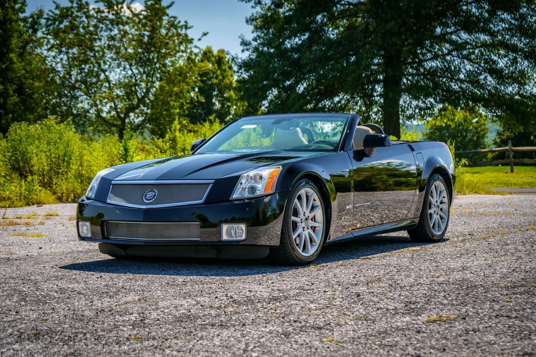 2006 Cadillac XLR-V - Image 20 of 31
