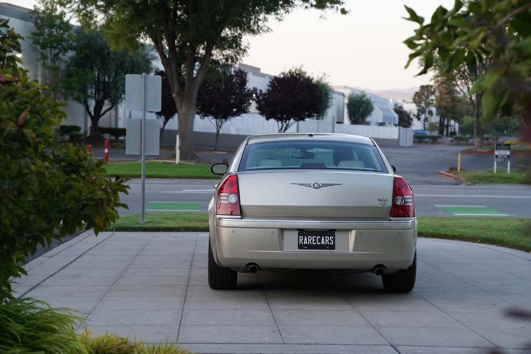 2006 Chrysler 300 (2005-2023) - Image 10 of 31