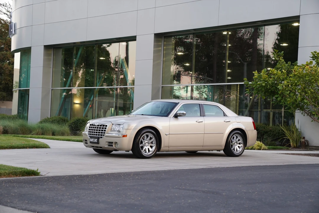 2006 Chrysler 300 (2005-2023) - Image 5 of 31
