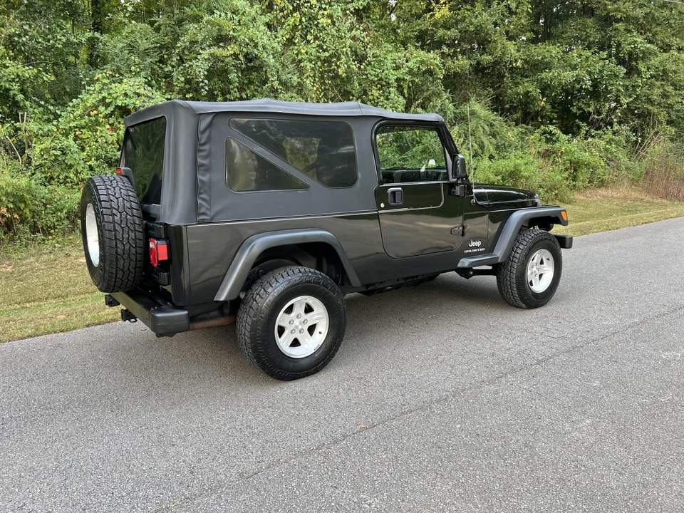 2006 Jeep TJ Wrangler - Image 21 of 31