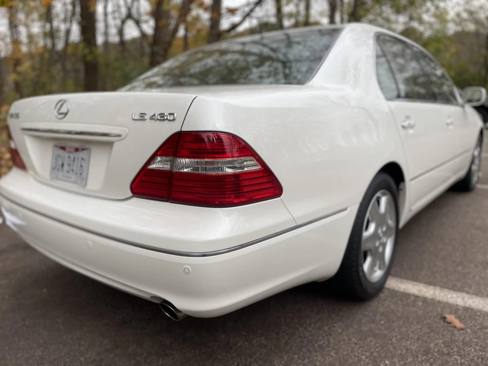 2006 Lexus LS 3rd Gen - Image 29 of 31
