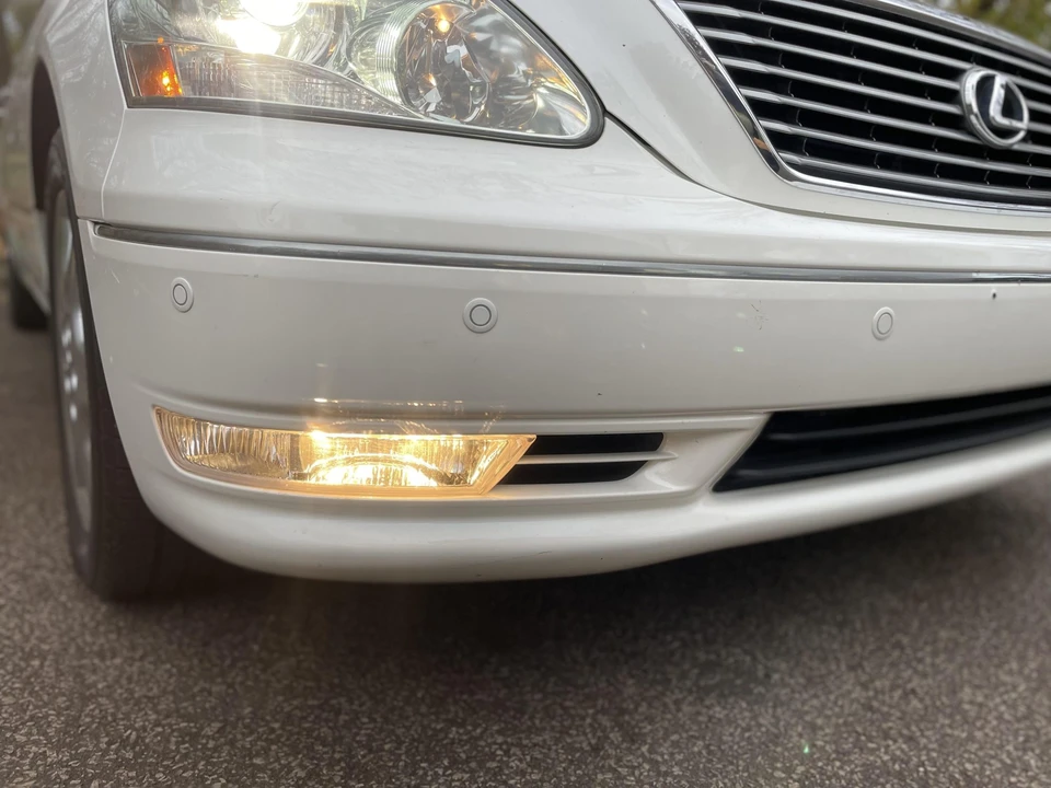 2006 Lexus LS 3rd Gen - Image 24 of 31