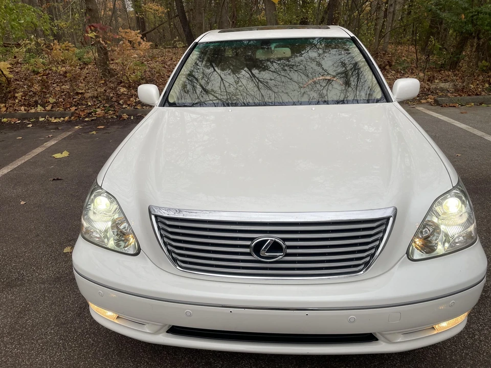 2006 Lexus LS 3rd Gen - Image 26 of 31