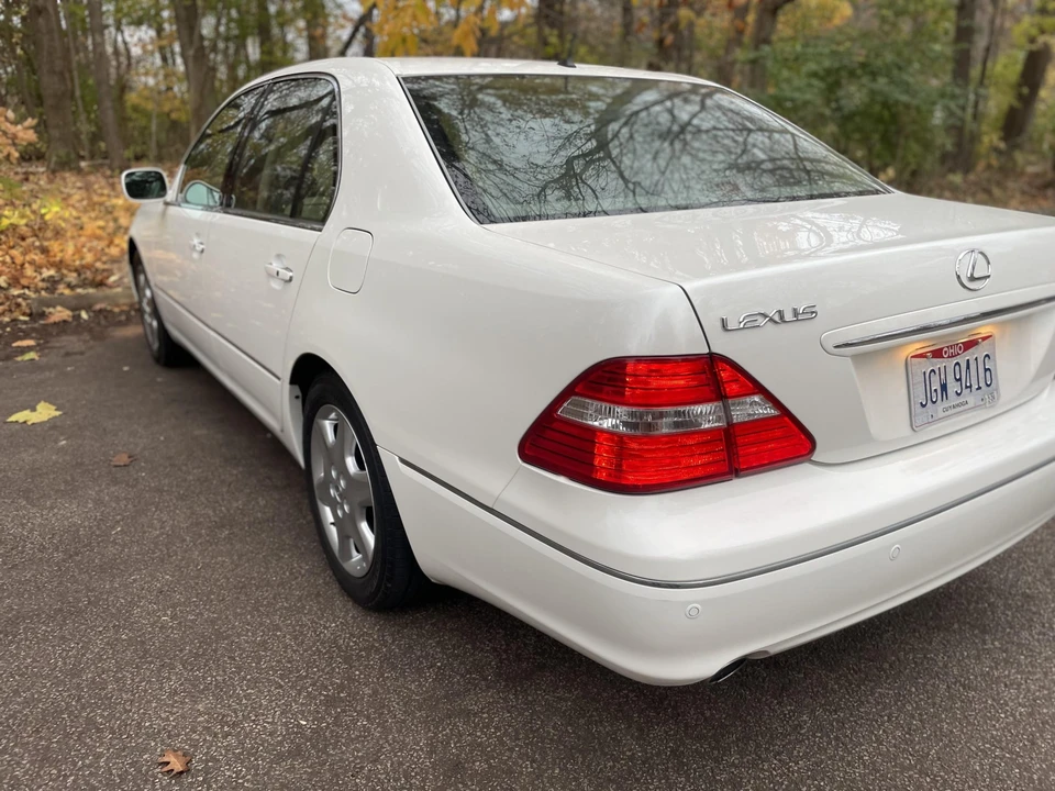 2006 Lexus LS 3rd Gen - Image 31 of 31