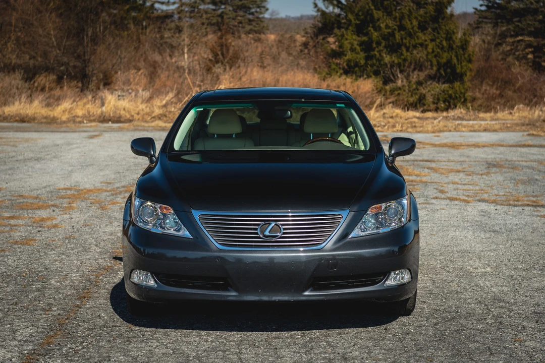 2007 Lexus LS 4th Gen - Image 3 of 31