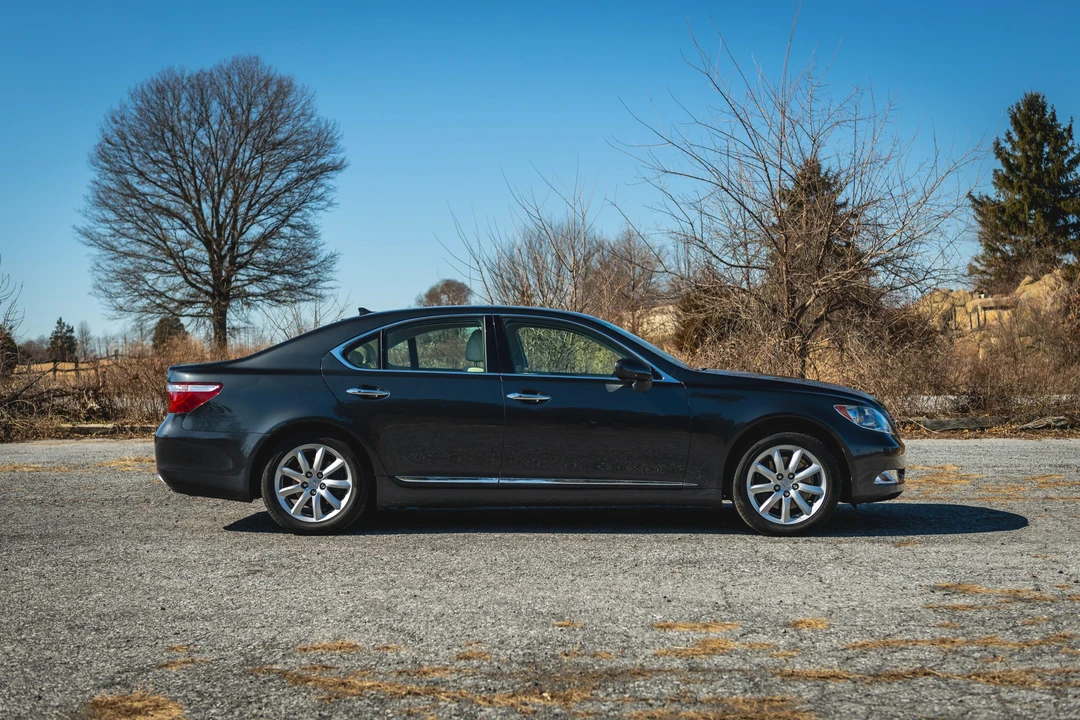 2007 Lexus LS 4th Gen - Image 31 of 31