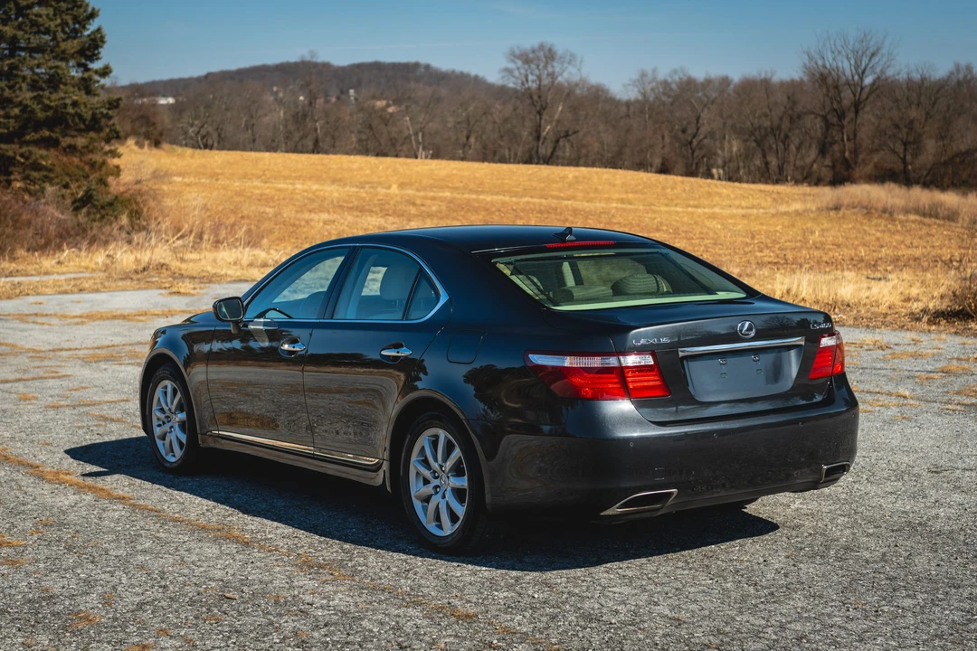 2007 Lexus LS 4th Gen - Image 22 of 31