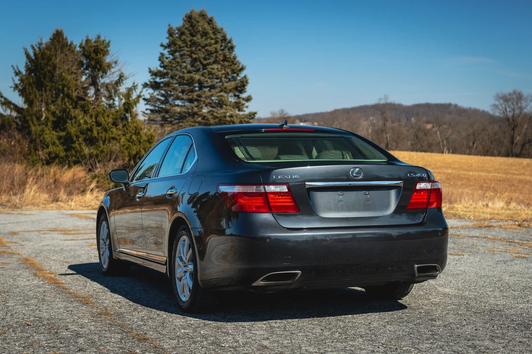 2007 Lexus LS 4th Gen - Image 23 of 31