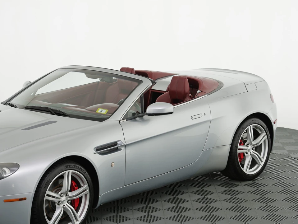 2008 Aston Martin V8 Vantage (2006-2017) - Image 17 of 31