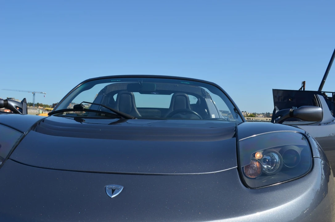 2008 Tesla Roadster - Image 12 of 31