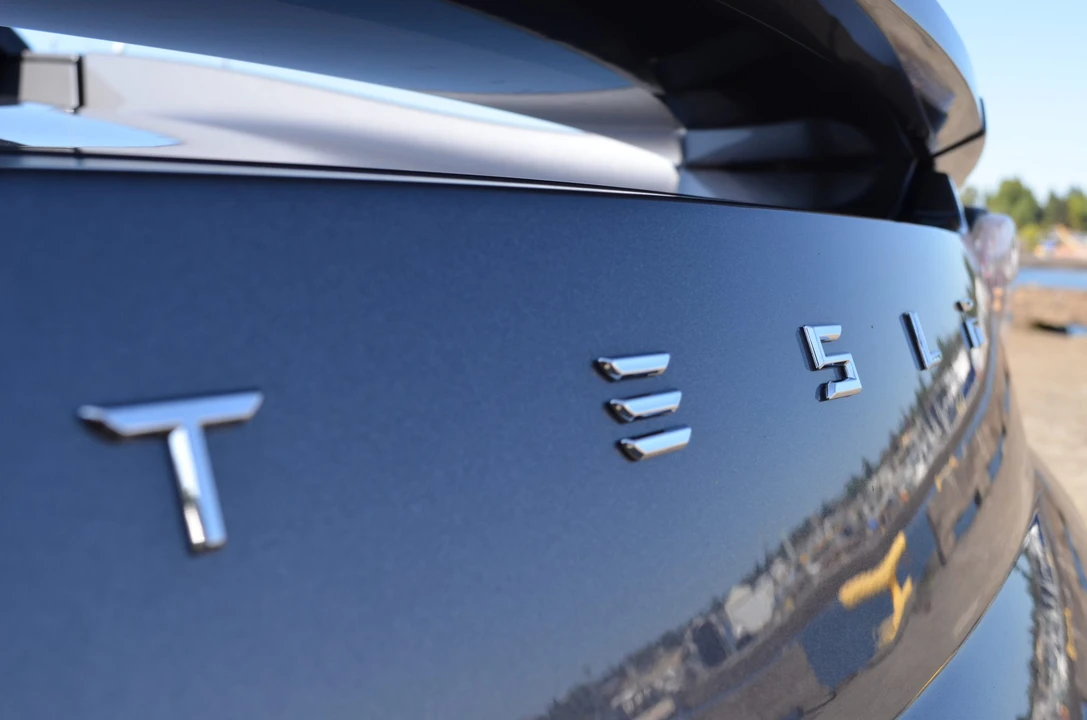 2008 Tesla Roadster - Image 25 of 31