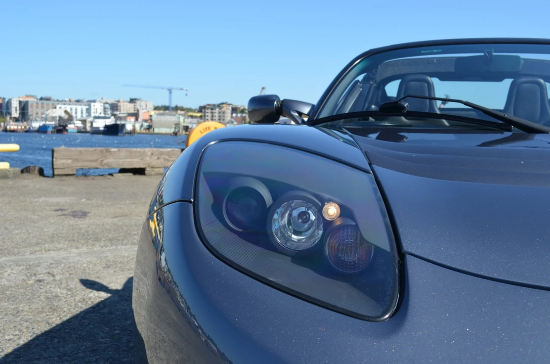 2008 Tesla Roadster - Image 13 of 31