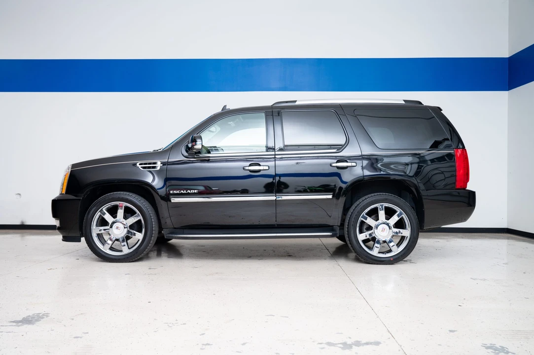 2010 Cadillac Escalade & EXT 3rd Gen - Image 10 of 31