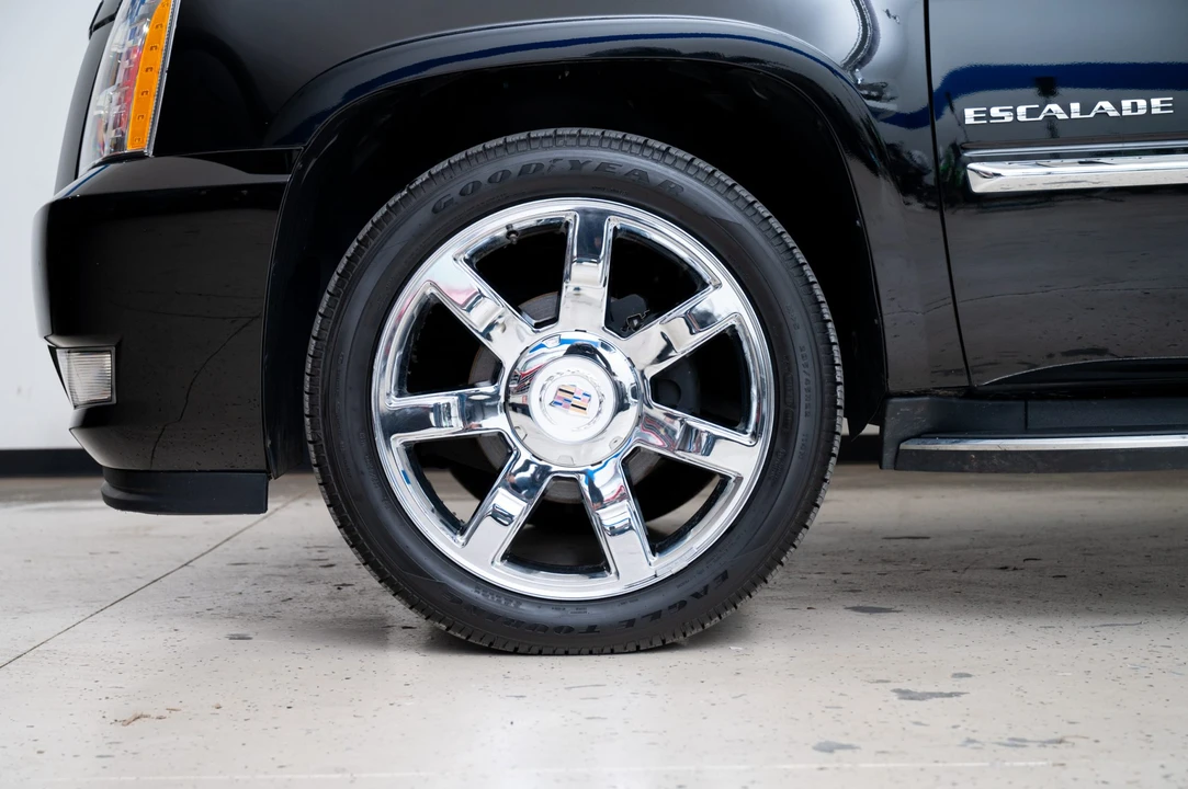 2010 Cadillac Escalade & EXT 3rd Gen - Image 31 of 31