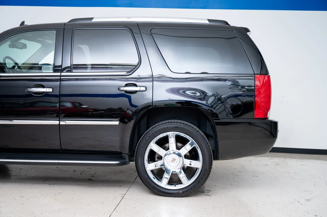 2010 Cadillac Escalade & EXT 3rd Gen - Image 14 of 31