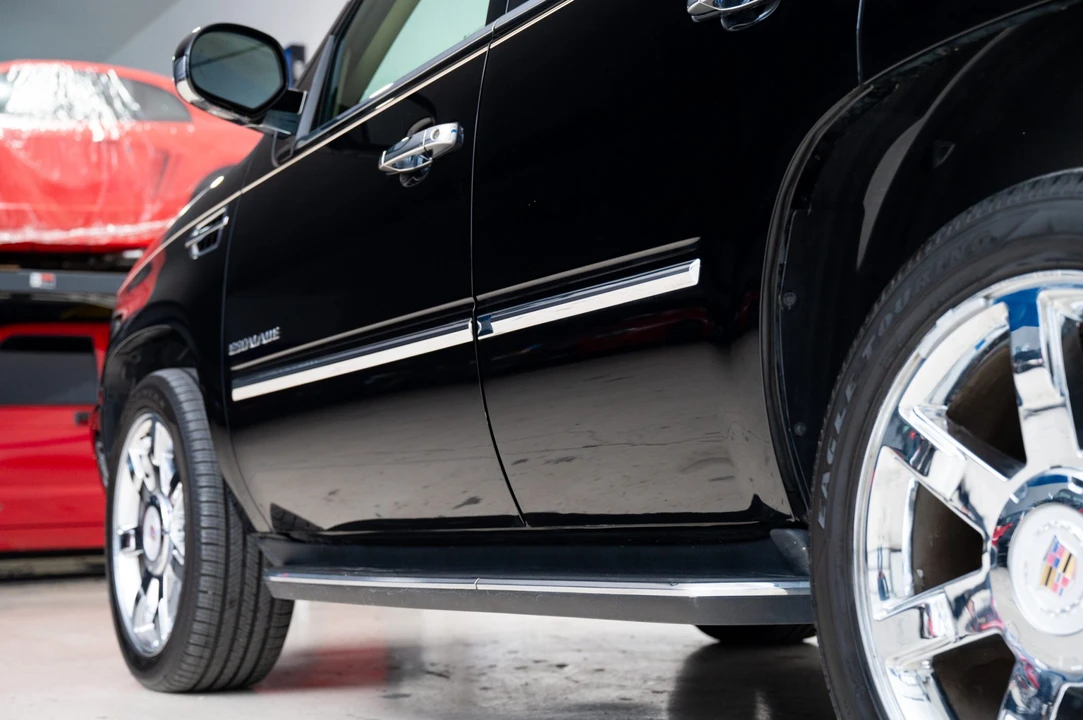2010 Cadillac Escalade & EXT 3rd Gen - Image 30 of 31