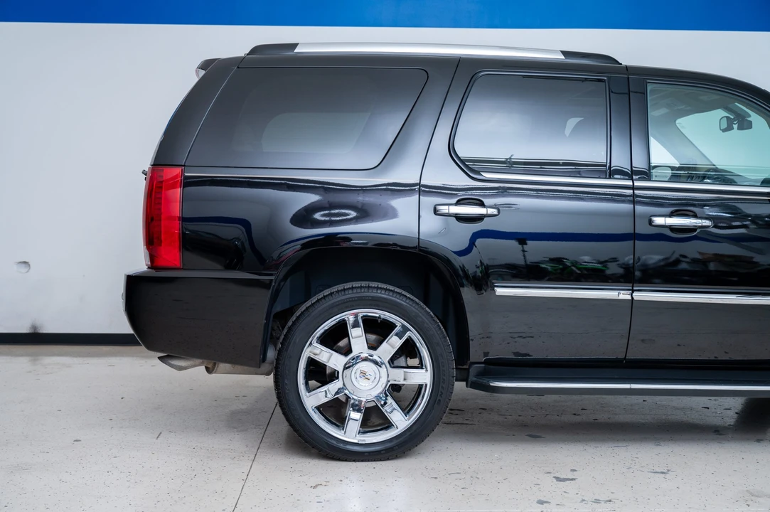 2010 Cadillac Escalade & EXT 3rd Gen - Image 11 of 31
