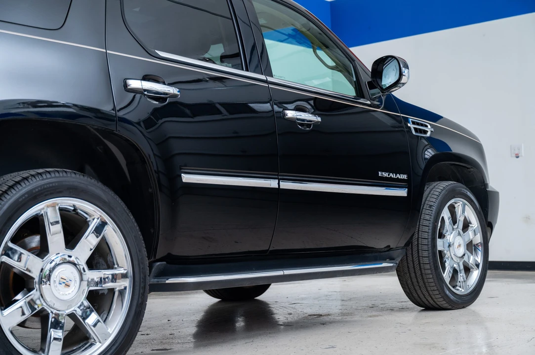 2010 Cadillac Escalade & EXT 3rd Gen - Image 29 of 31