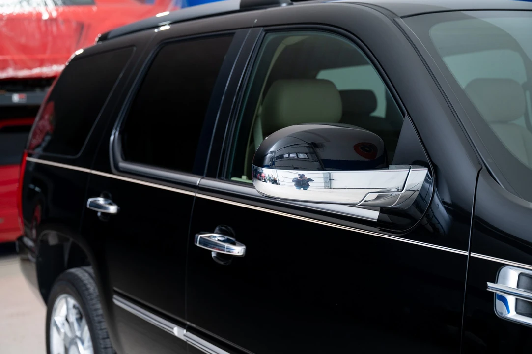 2010 Cadillac Escalade & EXT 3rd Gen - Image 25 of 31