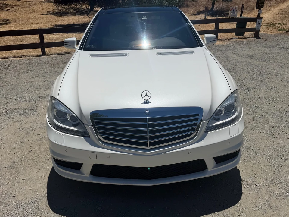 2010 Mercedes-Benz W221 S 63 & S 65 AMG - Image 21 of 31