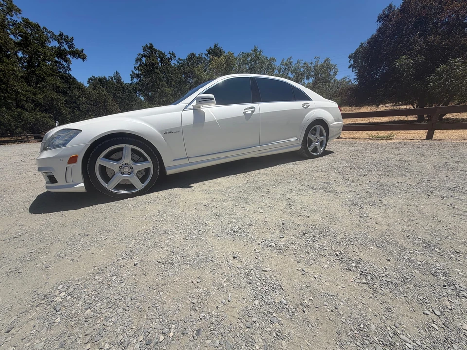 2010 Mercedes-Benz W221 S 63 & S 65 AMG - Image 5 of 31