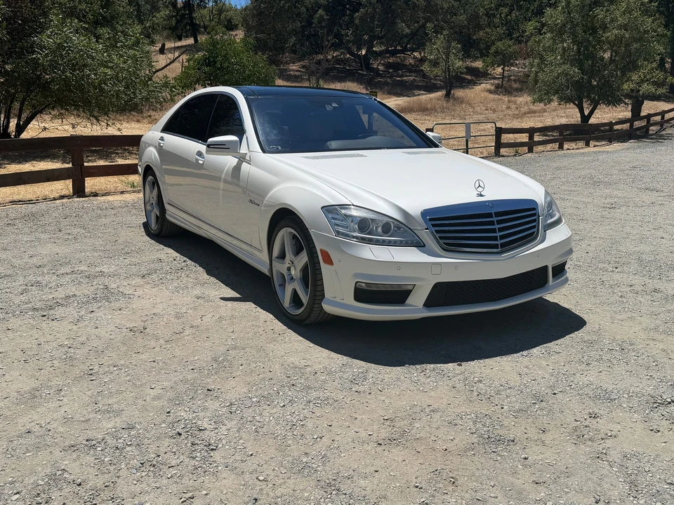 2010 Mercedes-Benz W221 S 63 & S 65 AMG - Image 23 of 31