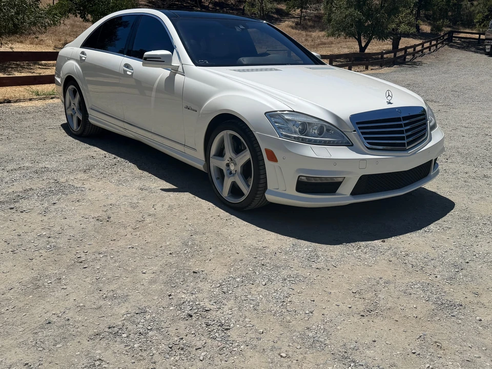 2010 Mercedes-Benz W221 S 63 & S 65 AMG - Image 22 of 31